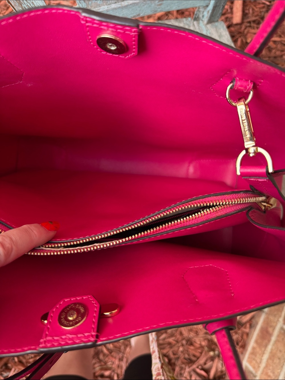Michael Kors Studio Mercer Gallery Pebbled Leather Medium Tote in Ultra Pink - Picture 11 of 16